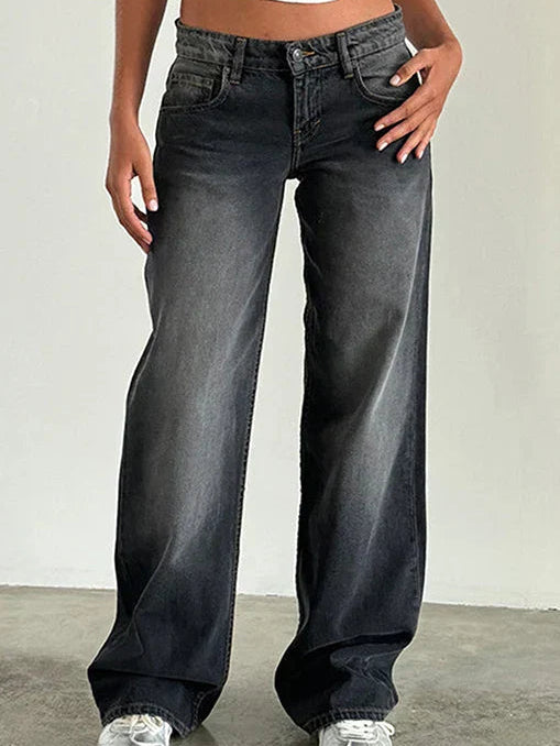 Woman wearing Daphne vintage baggy wide leg jeans
