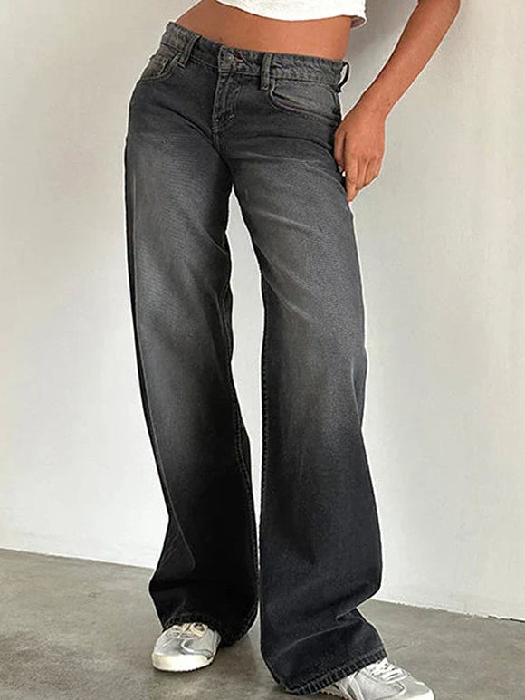 Woman wearing Daphne vintage baggy wide leg jeans