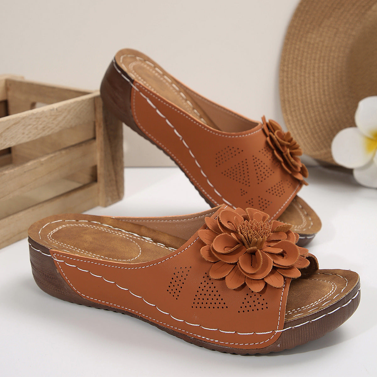 Women's floral wedge slide sandals