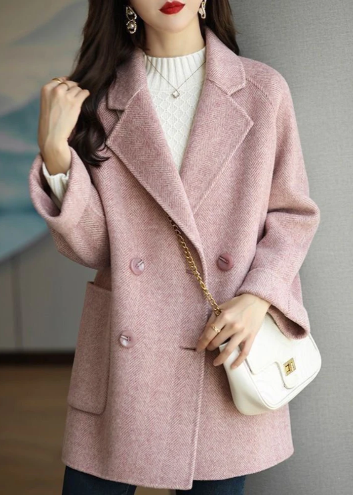 Oversized Trench Coat for women, detail view.