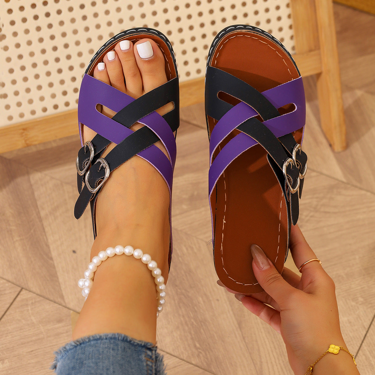 Women's faux leather double-buckle flat slide sandals