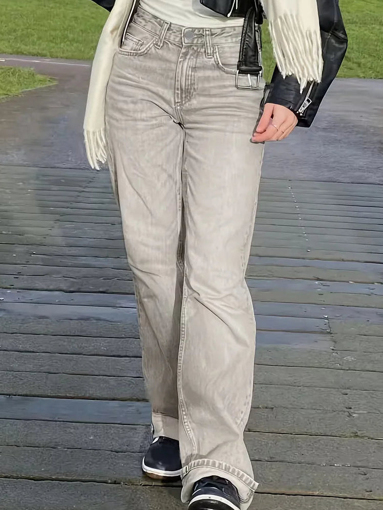 Woman wearing Liana relaxed mid rise straight leg jeans
