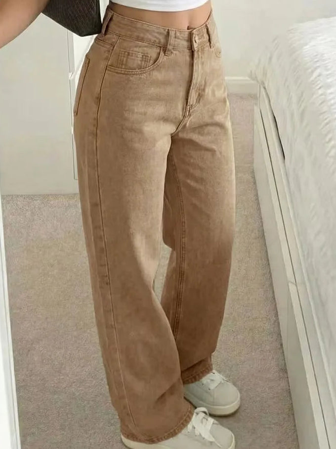 Woman wearing Liana relaxed mid rise straight leg jeans