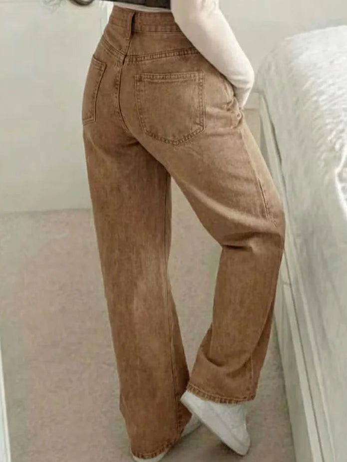 Woman wearing Liana relaxed mid rise straight leg jeans
