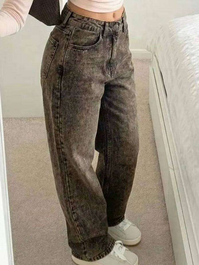 Woman wearing Liana relaxed mid rise straight leg jeans