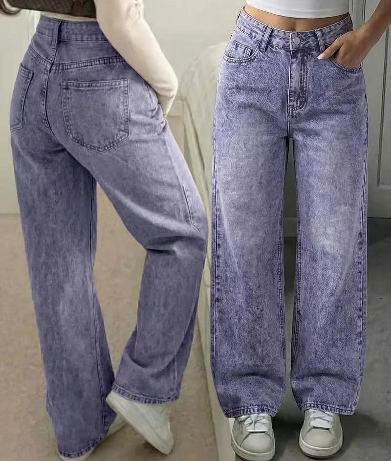 Woman wearing Liana relaxed mid rise straight leg jeans