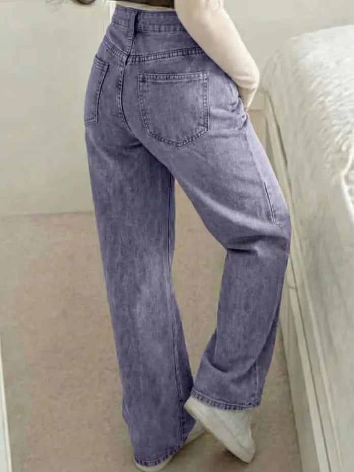 Woman wearing Liana relaxed mid rise straight leg jeans