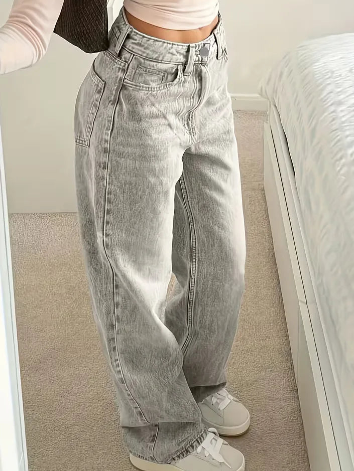 Woman wearing Liana relaxed mid rise straight leg jeans
