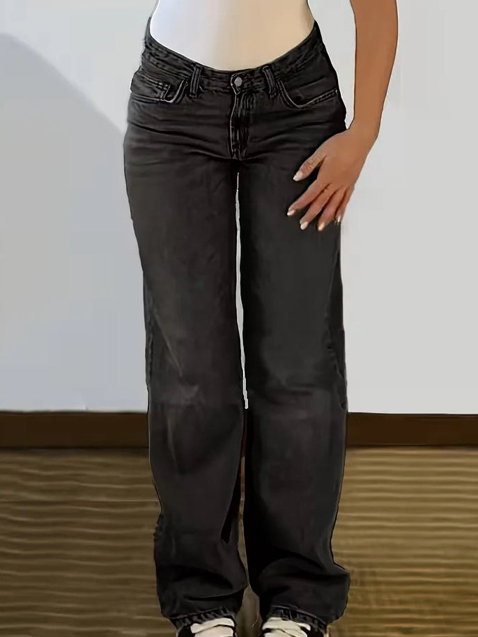 Woman wearing Liana relaxed mid rise straight leg jeans