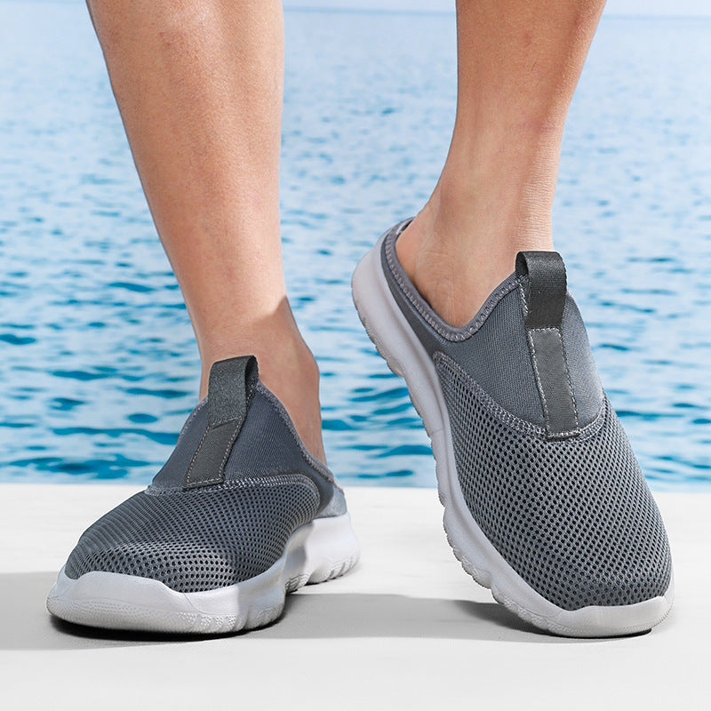Honeycomb mesh pool slides