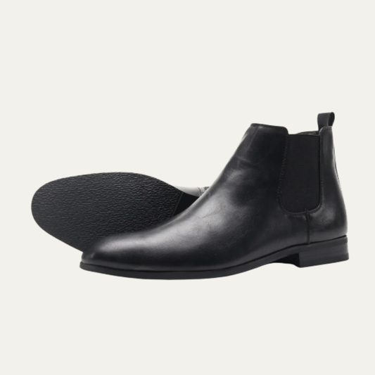 Men's Round Toe Chelsea Boots in Black