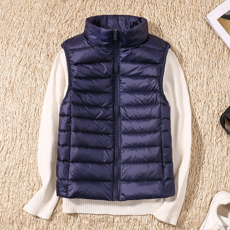 Navy lightweight quilted vest for women.