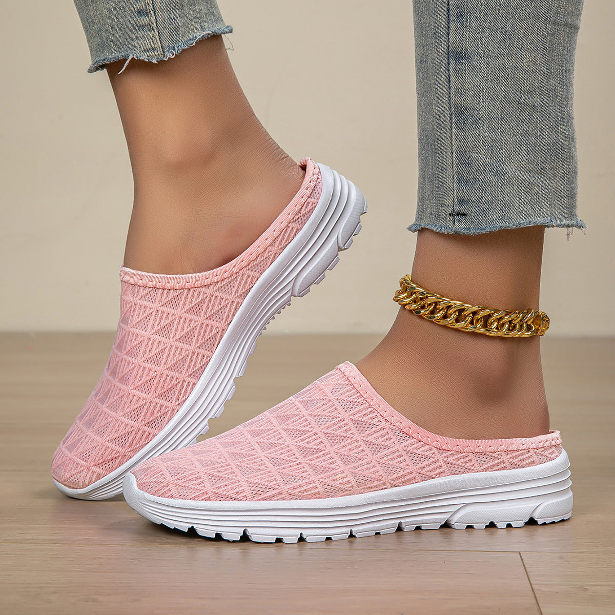 Diamond mesh slides