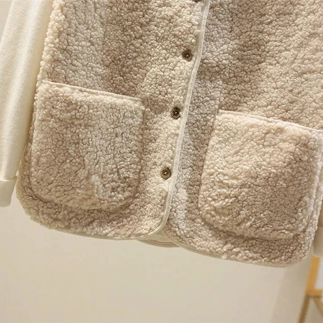 Fleece Vest for women, detail view.