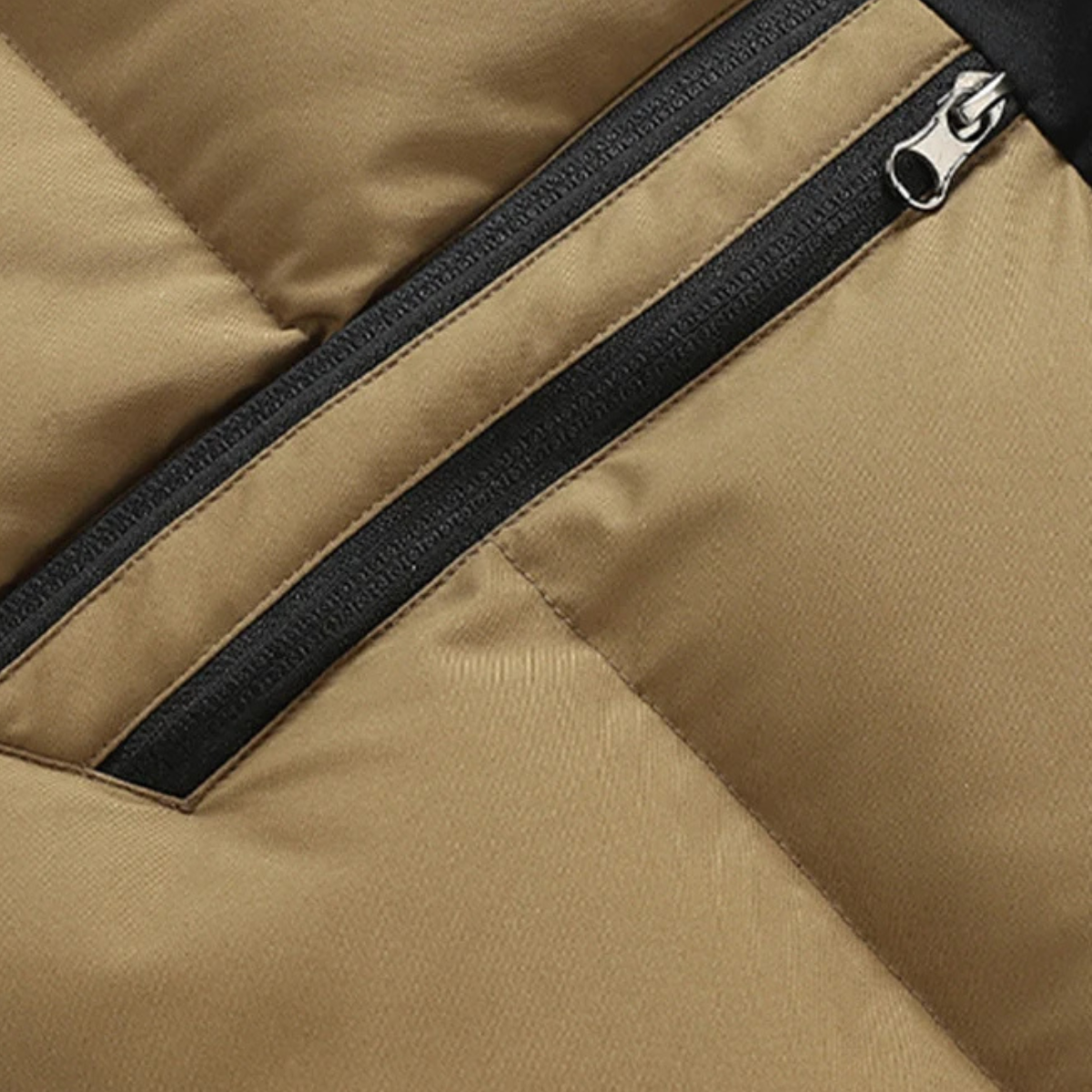 Hooded Puffer Vest for men, detail view.