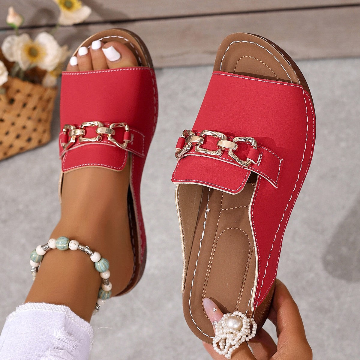 Women's square-toe faux leather chain slide sandals