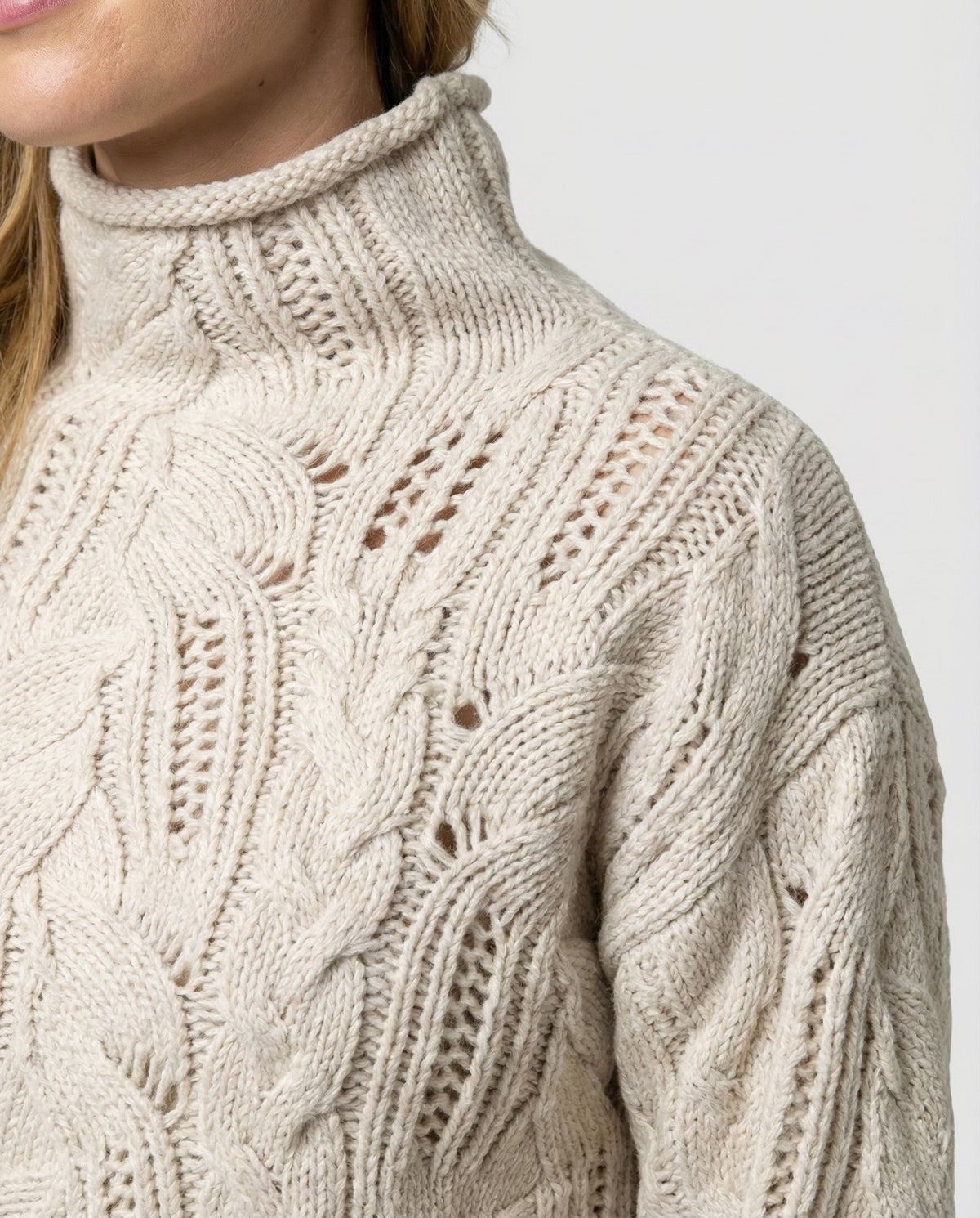 Women's Cable Knit Turtleneck Sweater