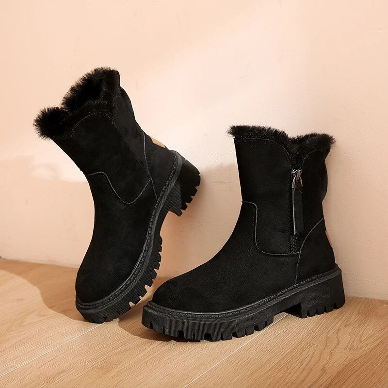 Women's Fur Lined Suede Winter Boots in Black