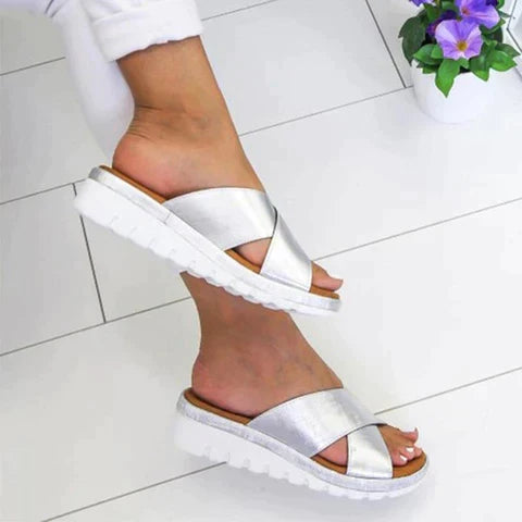 Women's slides