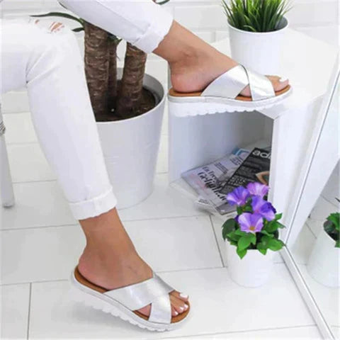 Women's slides
