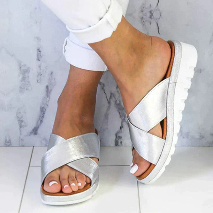 Women's slides