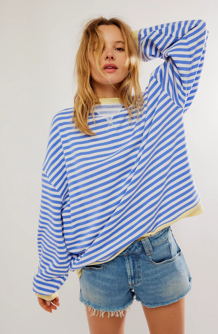 Women's Oversized Striped Sweatshirt in Blue & White