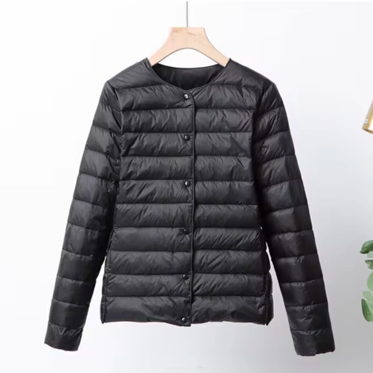 Women's Ultralight Down Jacket in Black